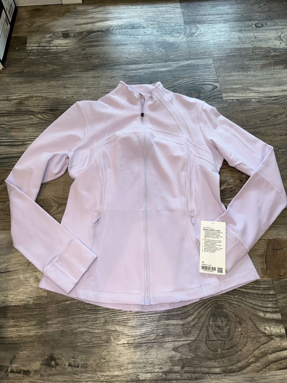 NEW with tags! Lululemon Define Jacket
Lavender Dew sz 14!